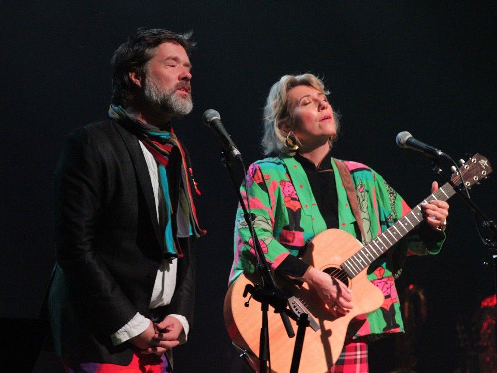 Rufus and Martha Wainwright keep a family Christmas tradition with ...