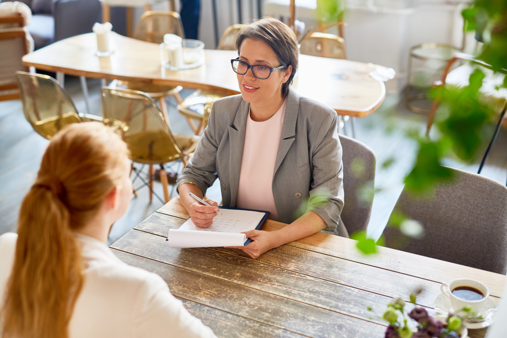 32 Most Common Job Interview Questions (And Top Answers!)