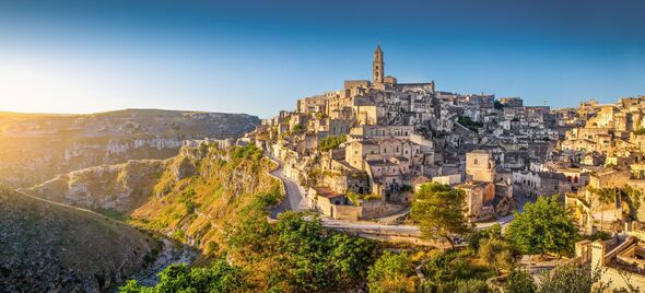Italy’s oldest city that’s a 10,000-year-old ancient paradise carved into a rock (1)